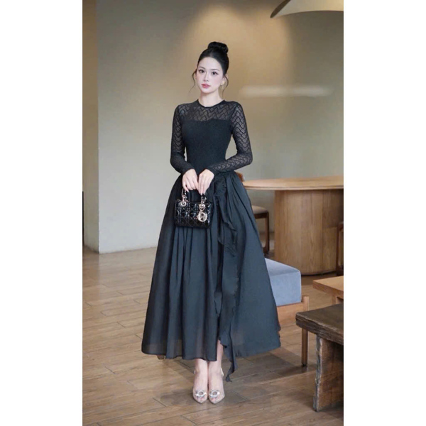 Đầm đen phối ren