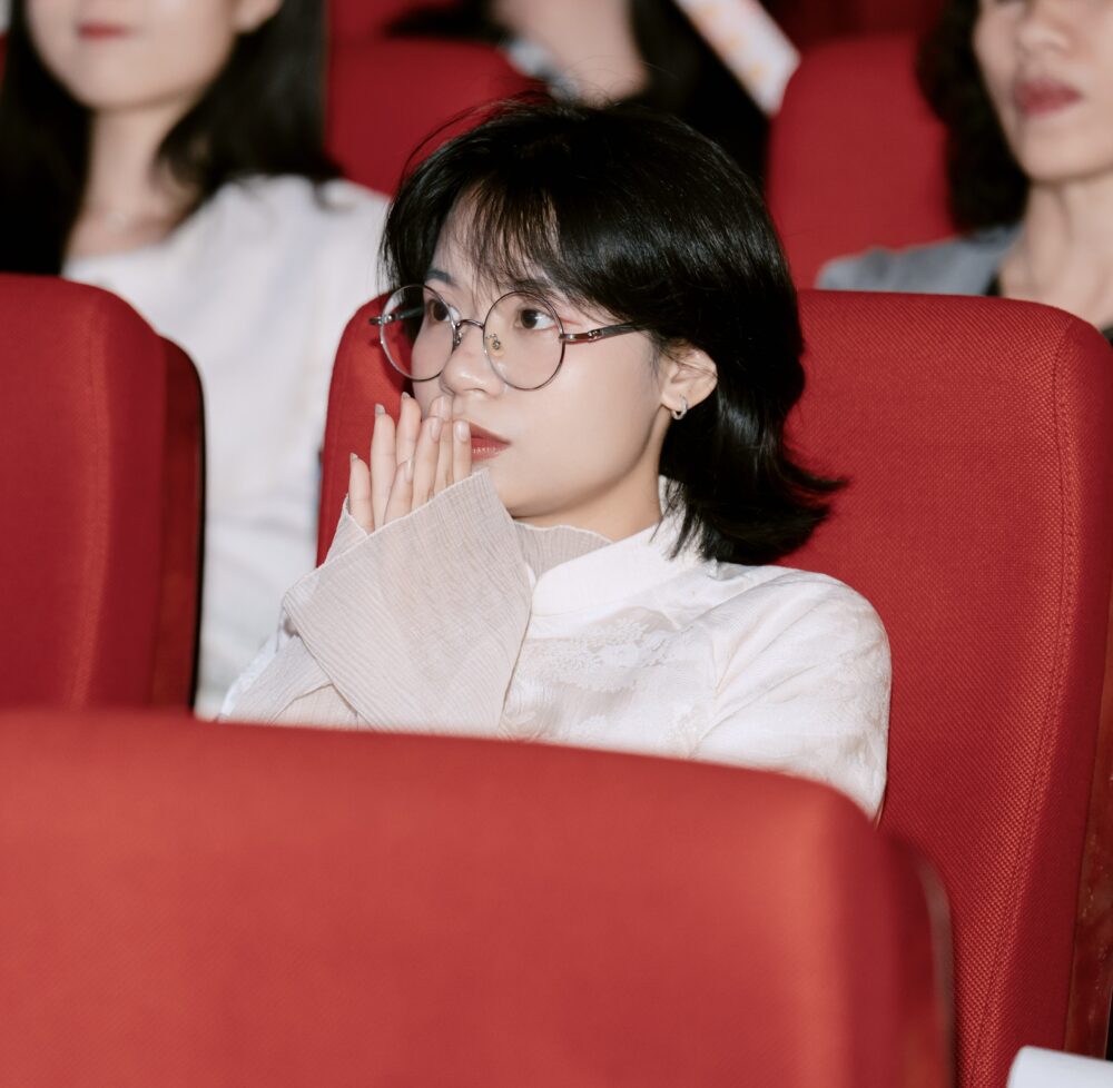 Phùng Hoàng Hà Vi