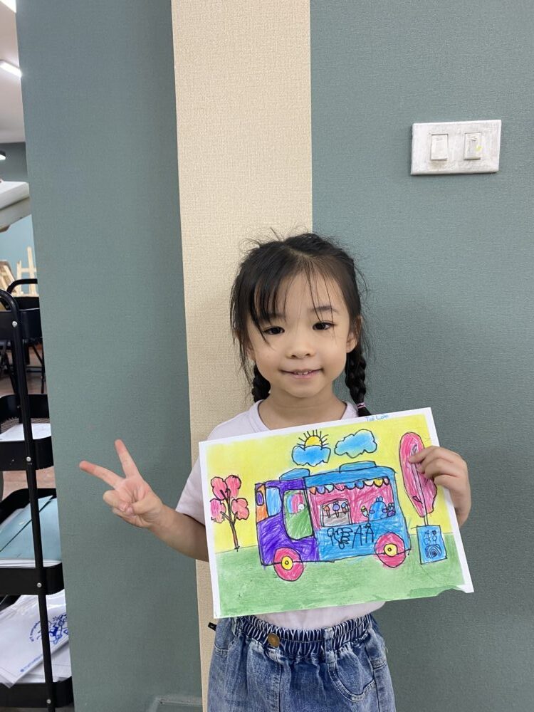 Tác phẩm KID Tuệ Lâm 2021 | 2026-05-10 32