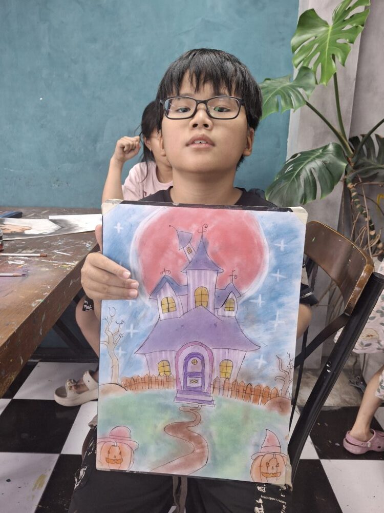 Tác phẩm Thanh Phong 9 tuổi | 2026-08-22 32