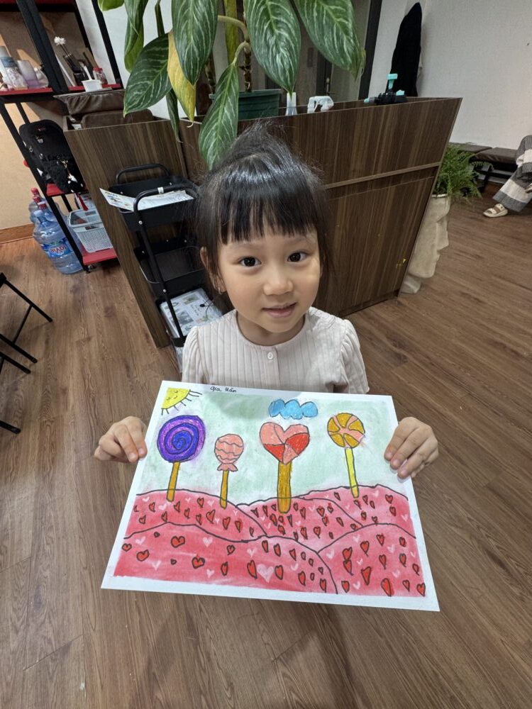 Tác phẩm KID Gia Hân 21/5/2021 | 2026-08-16 33