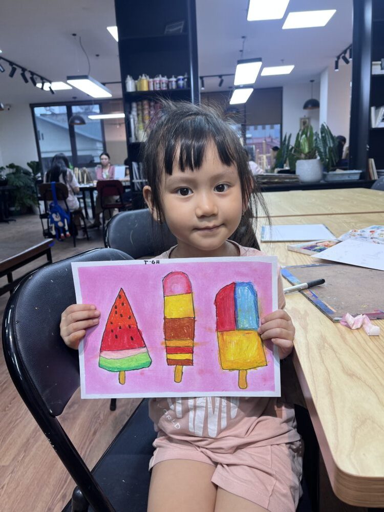 Tác phẩm KID Gia Hân 21/5/2021 | 2026-08-02 33