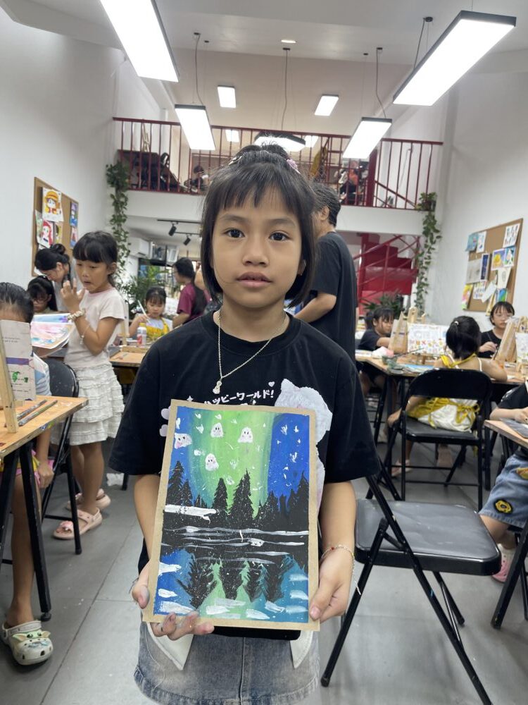 Tác phẩm KID Nguyễn Hoàng Thủy Tiên 2019 | 2026-08-15 32